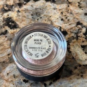 Kylie more pie please shimmer eye glaze